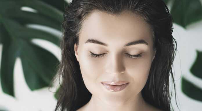 Cera naczynkowa – jak poradzić sobie z niechcianymi rumieńcami i „pajączkami” na twarzy? Zabiegi Elos na twarz Babiana Gdańsk