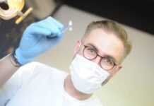 Dobry stomatolog – czyli jaki? Sprawdź, dlaczego Gabinet Dentystyczny Mateusza Zybko to najlepszy wybór stomatolog-malbork-mateusz-zybko